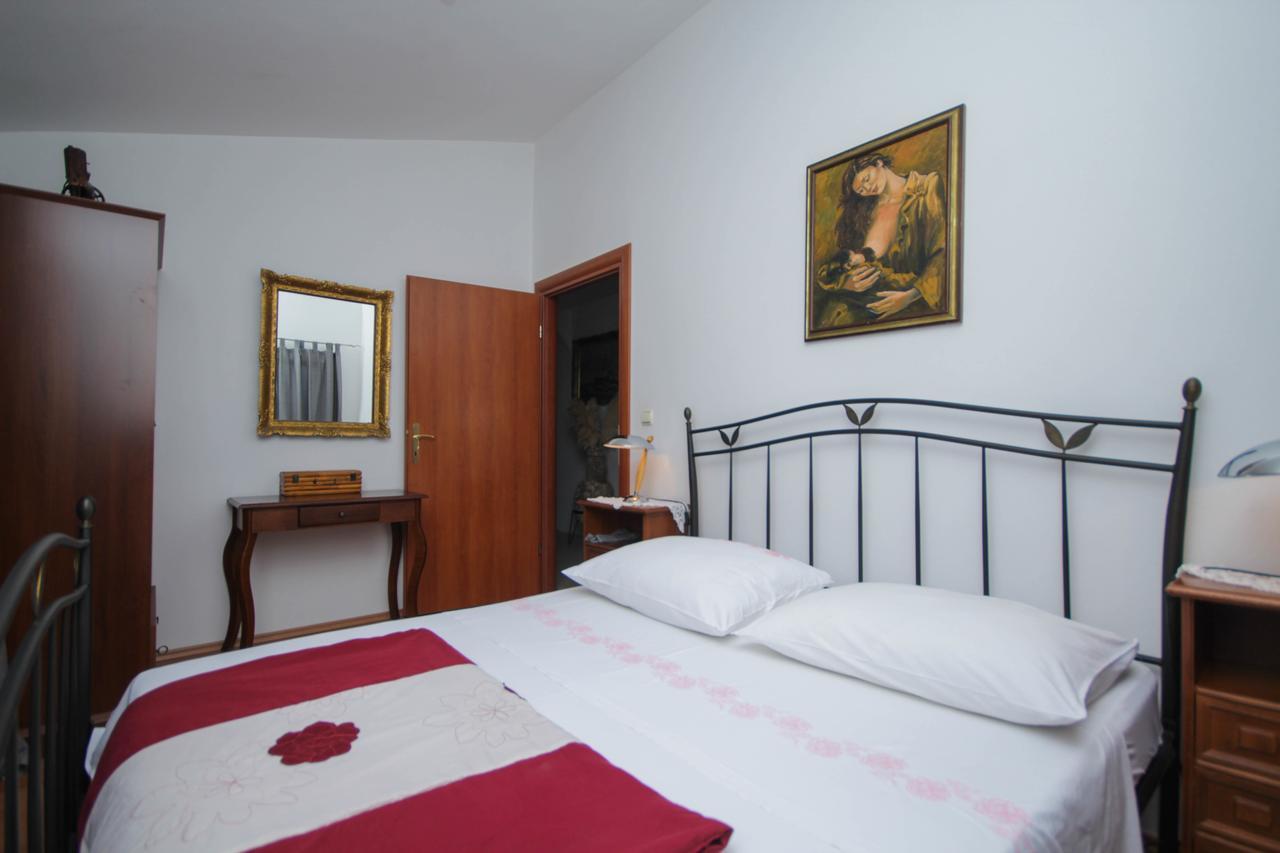 Lola'S Apartments Tribalj 외부 사진