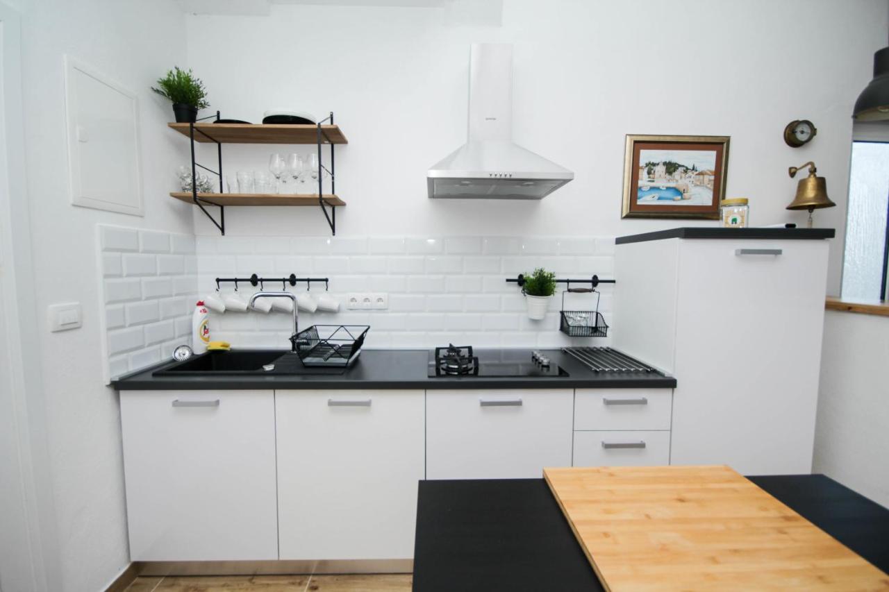 Lola'S Apartments Tribalj 외부 사진