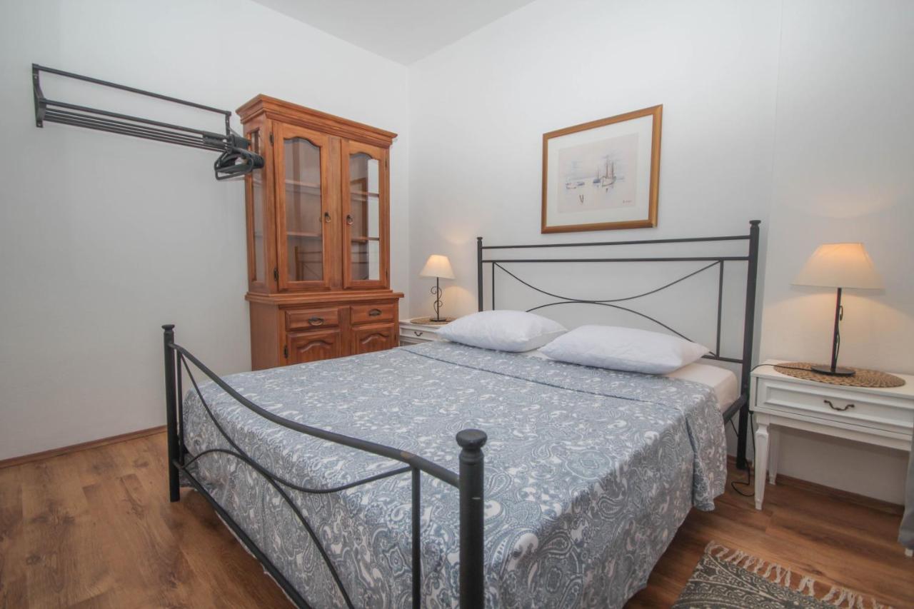 Lola'S Apartments Tribalj 외부 사진